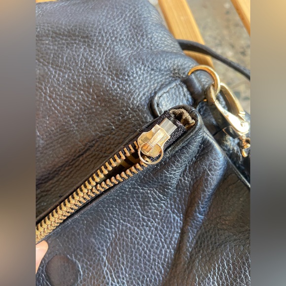 Tory Burch Sling Bag. - Picture 15 of 17